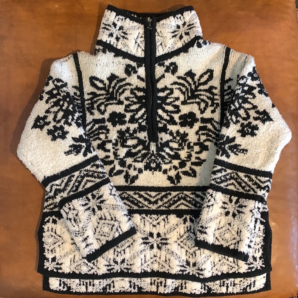 Moth Anthropologie Pull Over Sweater